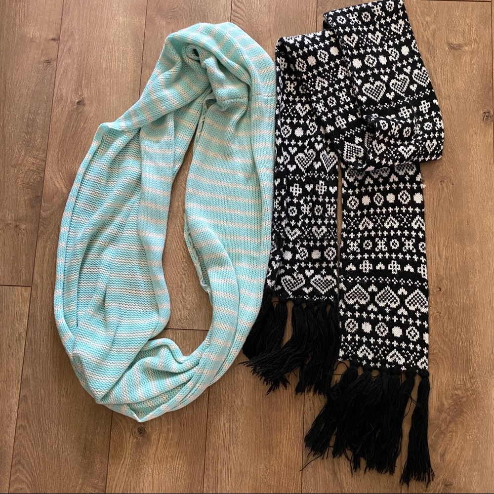 Scarves Bundle - Picture 2 of 3